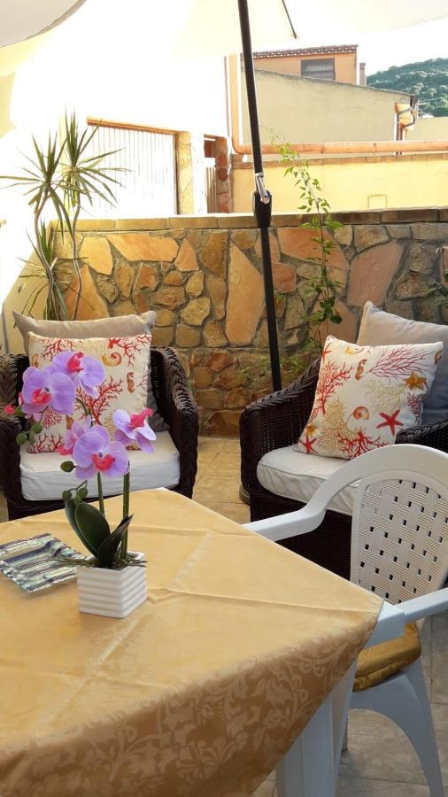 4 Stagioni Bed and Breakfast Villasimius Exteriör bild